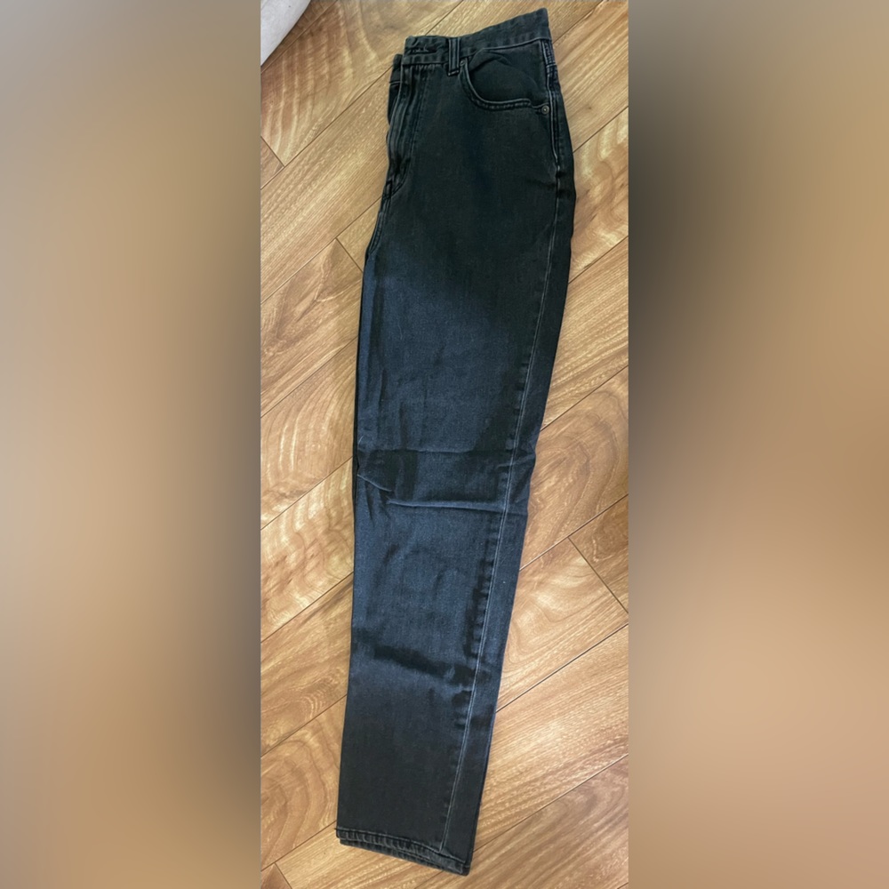 American Eagle Mom Jeans